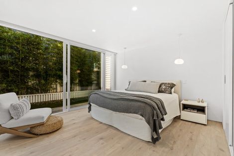 Photo of property in 16 Ida Way, Omaha, 0986