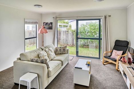 Photo of property in 2/26 Mason Street, Moera, Lower Hutt, 5010