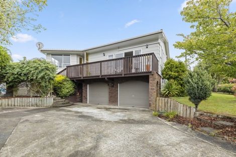 Photo of property in 28 Clapham Grove, Stokes Valley, Lower Hutt, 5019