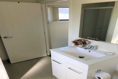 Photo of property in 11 Koko Mews, Mangere Bridge, Auckland, 2022