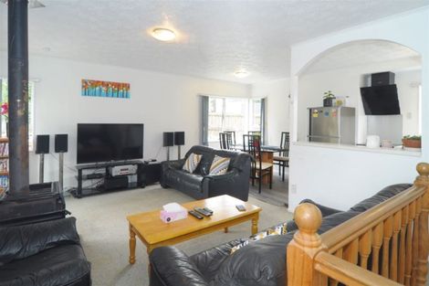 Photo of property in 38 Alidade Place, Massey, Auckland, 0614