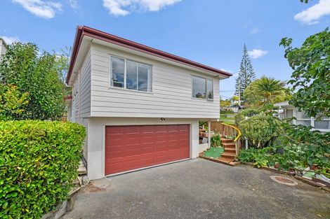 Photo of property in 2/1a Hamilton Place, Glenfield, Auckland, 0629