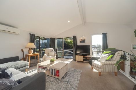 Photo of property in 84a Strathmore Avenue, Strathmore Park, Wellington, 6022