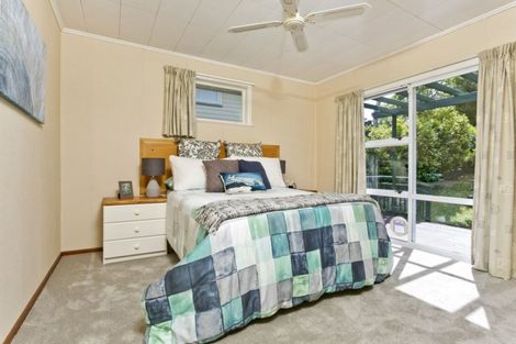 Photo of property in 66 Lake Road, Northcote, Auckland, 0627