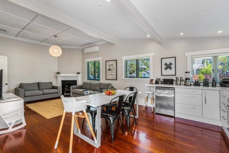 Photo of property in 1/2 Tennyson Street, Northcote Point, Auckland, 0627