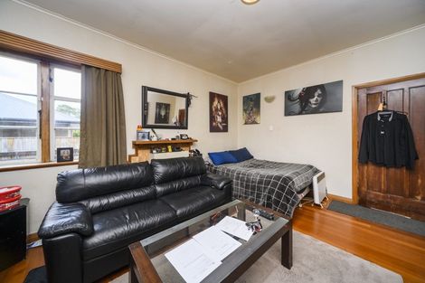 Photo of property in 63 Park Road, West End, Palmerston North, 4412