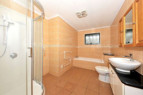 Photo of property in 25 Teal Close, Woolston, Christchurch, 8023