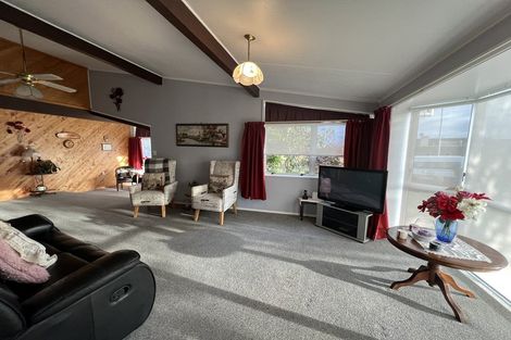 Photo of property in 38 Clifton Drive, Waitara, 4320