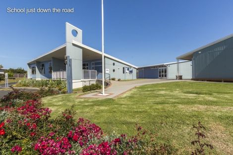 Photo of property in 50 Hamurana Road, Omokoroa, 3114