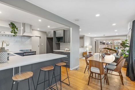 Photo of property in 1/114 Nile Road, Milford, Auckland, 0620