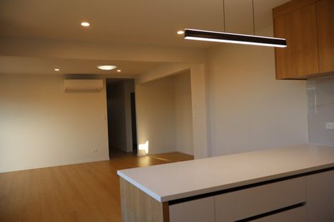 Photo of property in 1/30 Shakespeare Road, Milford, Auckland, 0620