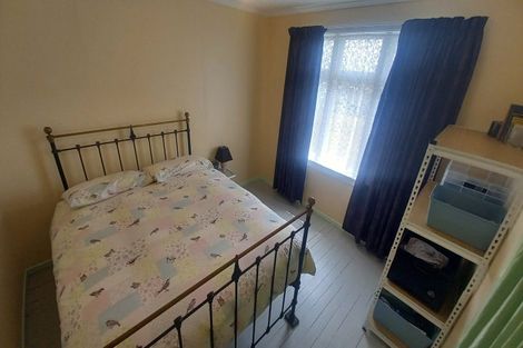 Photo of property in 17 Half Mile Road, Tuatapere, 9620