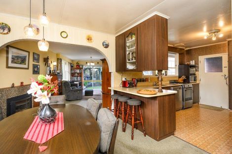 Photo of property in 40 Parkland Crescent, Terrace End, Palmerston North, 4410