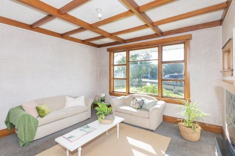 Photo of property in 14 De Lautour Road, Kaiti, Gisborne, 4010