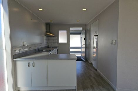 Photo of property in 6/35 Mana Esplanade, Paremata, Porirua, 5026