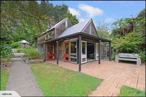 Photo of property in 111 Pinehaven Road, Pinehaven, Upper Hutt, 5019