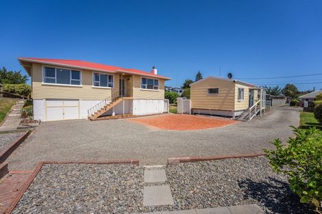 Photo of property in 10 Walton Road, Paraparaumu Beach, Paraparaumu, 5032