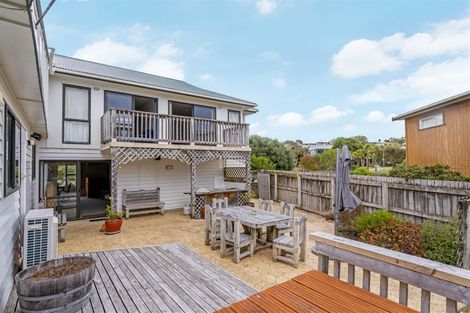Photo of property in 1 Tamarisk Drive, Riversdale Beach, Masterton, 5872