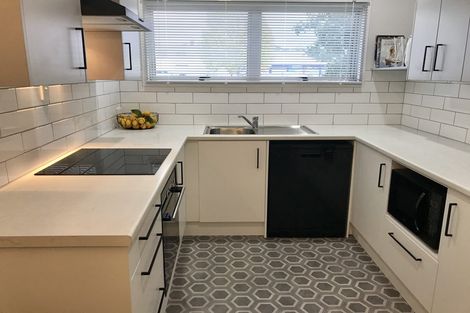 Photo of property in 1/8 Lee Road, Taradale, Napier, 4112