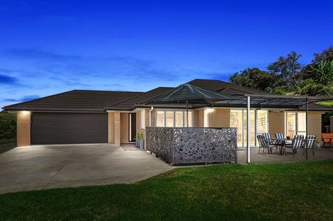 Photo of property in 17 Catherin Servant Close, Maunu, Whangarei, 0110