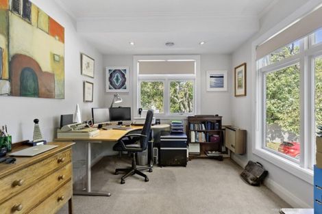 Photo of property in 21 Lower Watt Street, Wadestown, Wellington, 6012