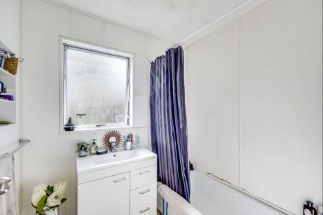 Photo of property in 250 Flaxmere Avenue, Flaxmere, Hastings, 4120