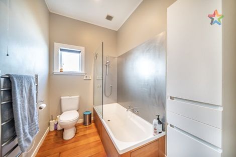 Photo of property in 10 Palm Avenue, Lyall Bay, Wellington, 6022