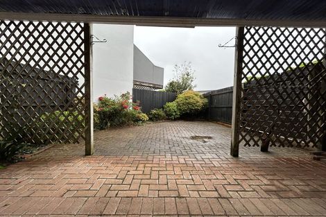 Photo of property in Lakeview Terrace, 24/14 Ambrico Place, New Lynn, Auckland, 0600