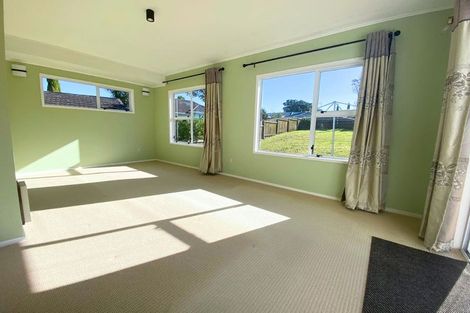 Photo of property in 5 Opal Avenue, Pakuranga, Auckland, 2010