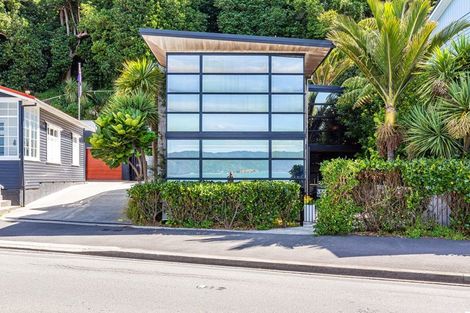 Photo of property in 377a Karaka Bay Road, Karaka Bays, Wellington, 6022