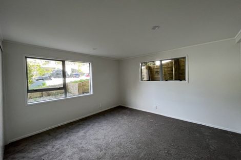 Photo of property in 73 Ayton Drive, Totara Vale, Auckland, 0629