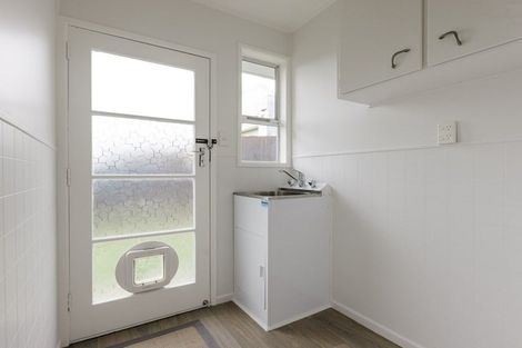 Photo of property in 18 Captain Scott Road, Glen Eden, Auckland, 0602