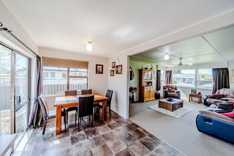 Photo of property in 21a Bennett Street, Waipawa, 4210