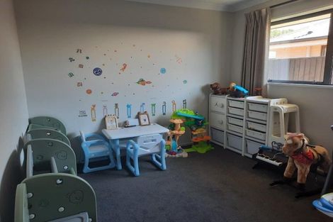 Photo of property in 43 Hayson Drive, Kaiapoi, 7630