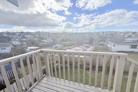 Photo of property in 1/67 Trias Road, Totara Vale, Auckland, 0629