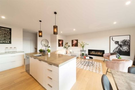 Photo of property in 39 Rannoch Drive, Jacks Point, Queenstown, 9371