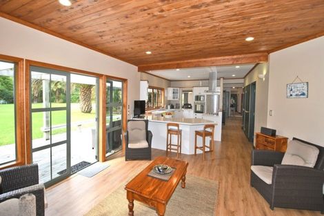 Photo of property in 28 Kaipara Flats Road, Dome Forest, Warkworth, 0981