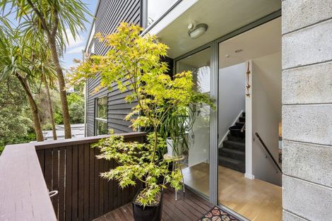 Photo of property in 37f Ngaio Road, Kelburn, Wellington, 6012
