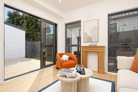 Photo of property in 334c Swanson Road, Ranui, Auckland, 0612