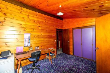 Photo of property in 18 Saint Ives Grove, Whalers Gate, New Plymouth, 4310