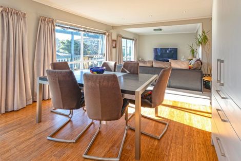 Photo of property in 103a Seaview Road, Whangamata, 3620