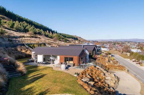 Photo of property in 26 Naylor Street, Clyde, 9330