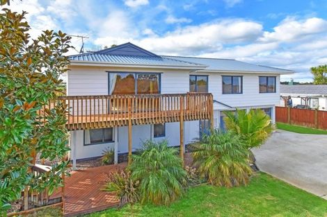 Photo of property in 15 Stevenson Road, Clarks Beach, 2122