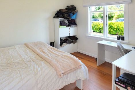 Photo of property in 14 Carthew Terrace, Foxton Beach, Foxton, 4815