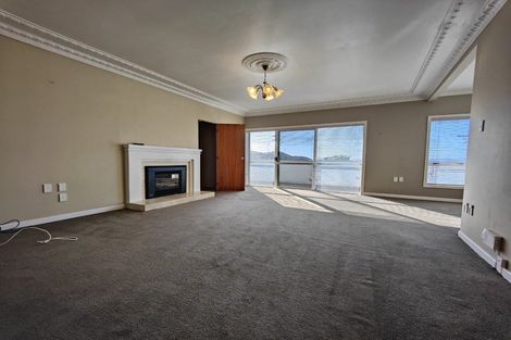 Photo of property in 37 Churchill Road, Cockle Bay, Auckland, 2014