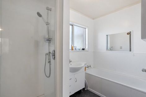 Photo of property in 2/50 Te Kanawa Crescent, Henderson, Auckland, 0610