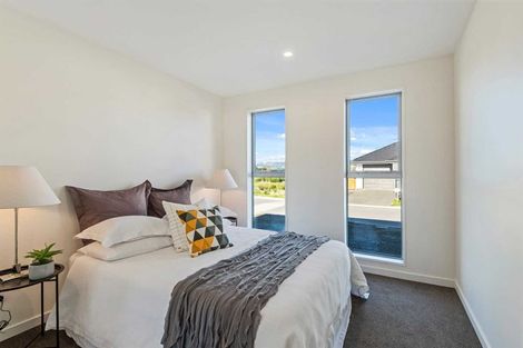 Photo of property in 14 Maka Lane, Halswell, Christchurch, 8025