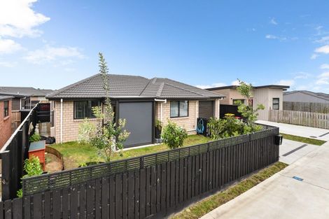 Photo of property in 32 Pragma Rise, Rototuna North, Hamilton, 3210