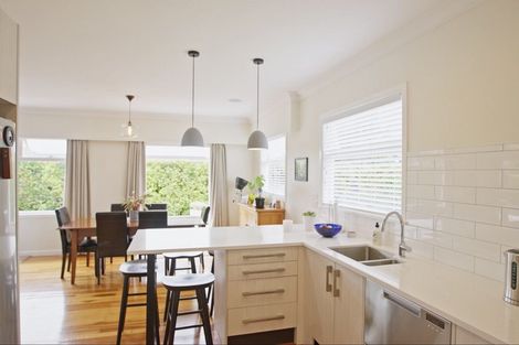 Photo of property in 14 Leybourne Avenue, Waikanae, 5036