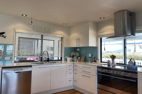 Photo of property in 4 Kakariki Road, Ngunguru, Whangarei, 0173